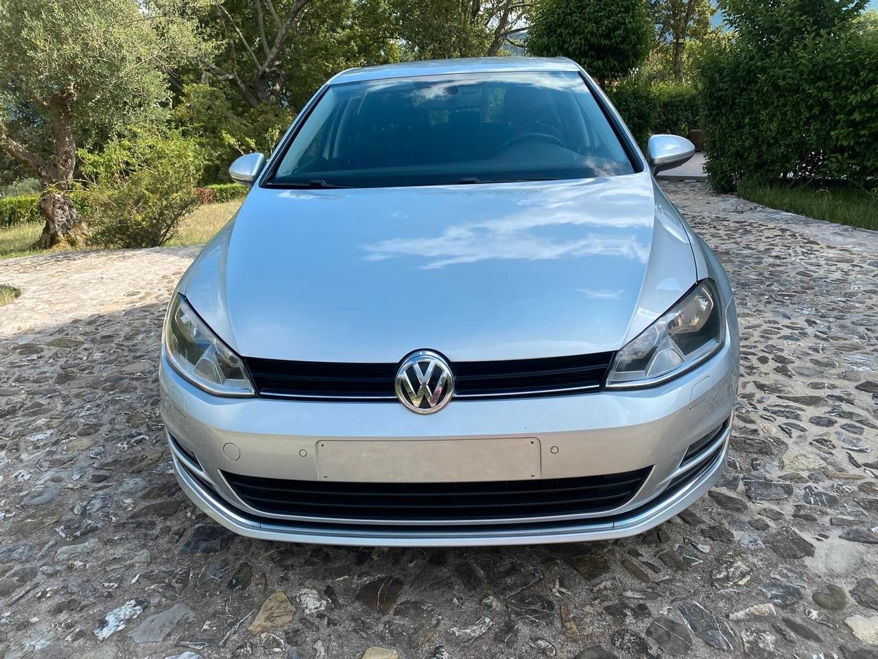 Volkswagen Golf LOUNGE1.6 TDI 110 CV