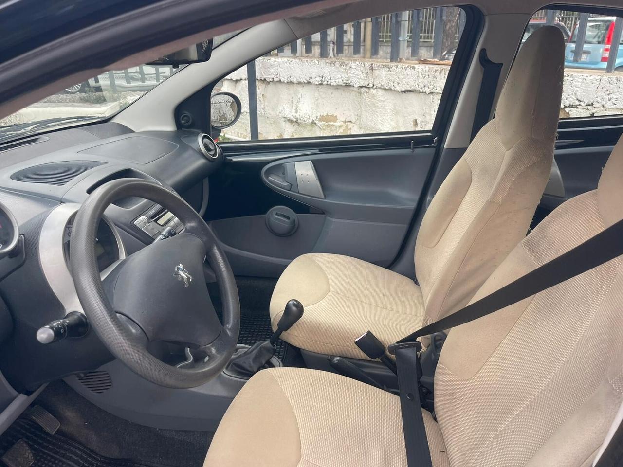 Peugeot 107 1.0 68CV 5p. Sweet Years