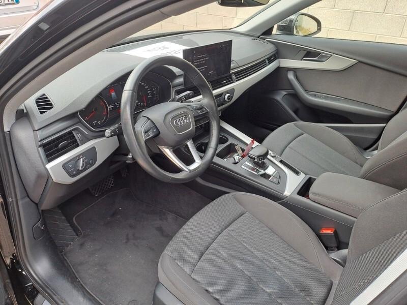 Audi A4 Avant 30 TDI/136 CV S tronic Business Advanced