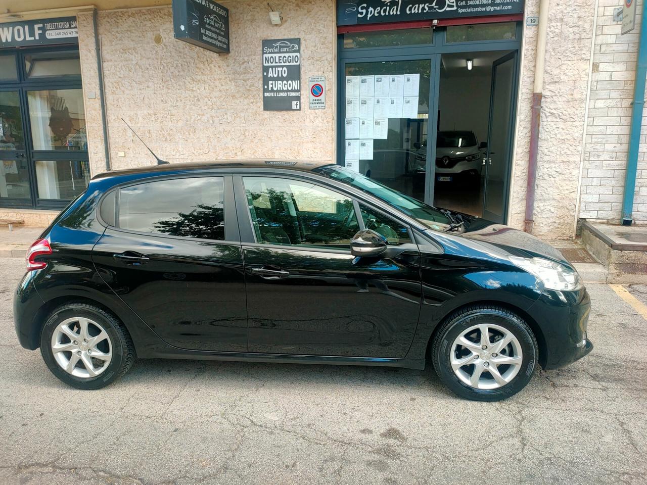 Peugeot 208 1.4 HDi 68 CV 5 porte Active