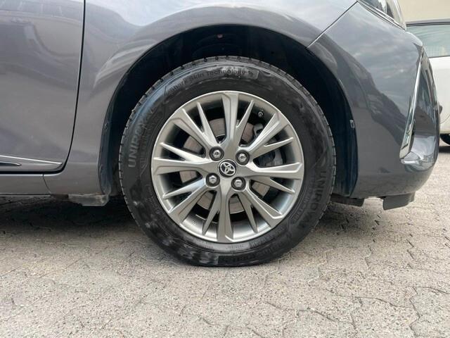 Toyota Yaris 1.5 Hybrid 5 porte Active Navigatore Cerchi Lega Km 64.000!!!!