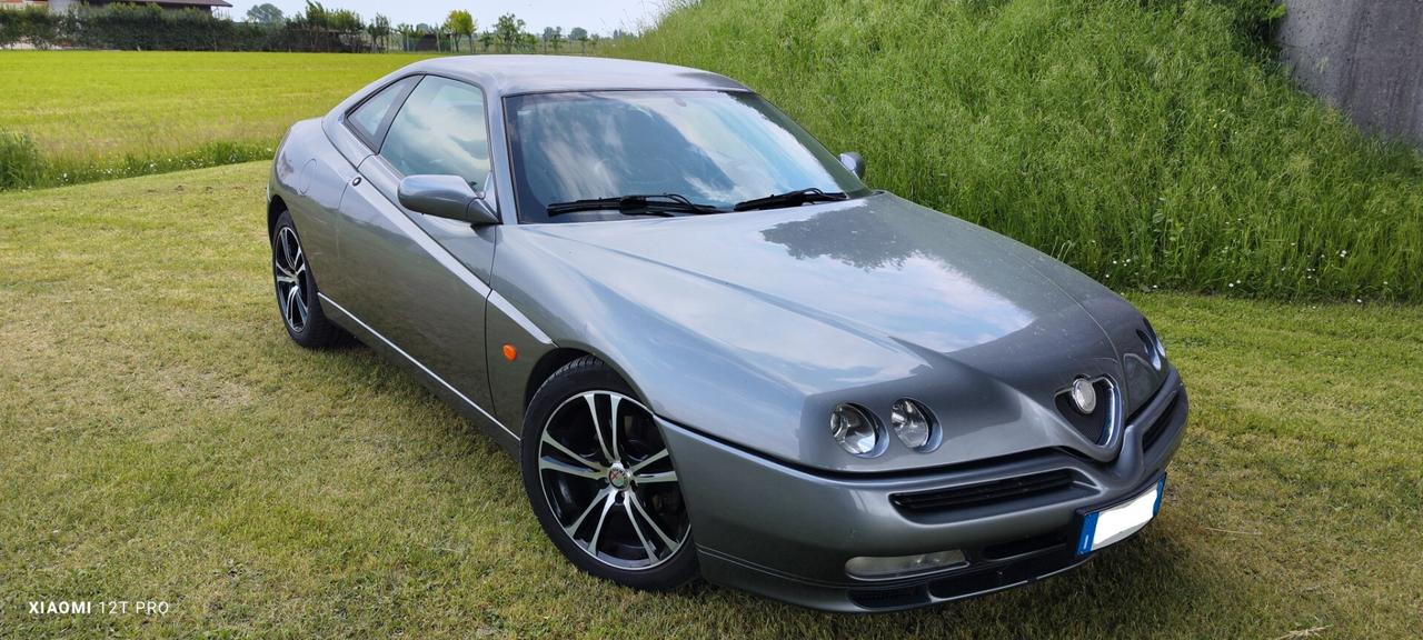 Alfa Romeo GTV 2.0i V6 turbo 220cv BUSSO