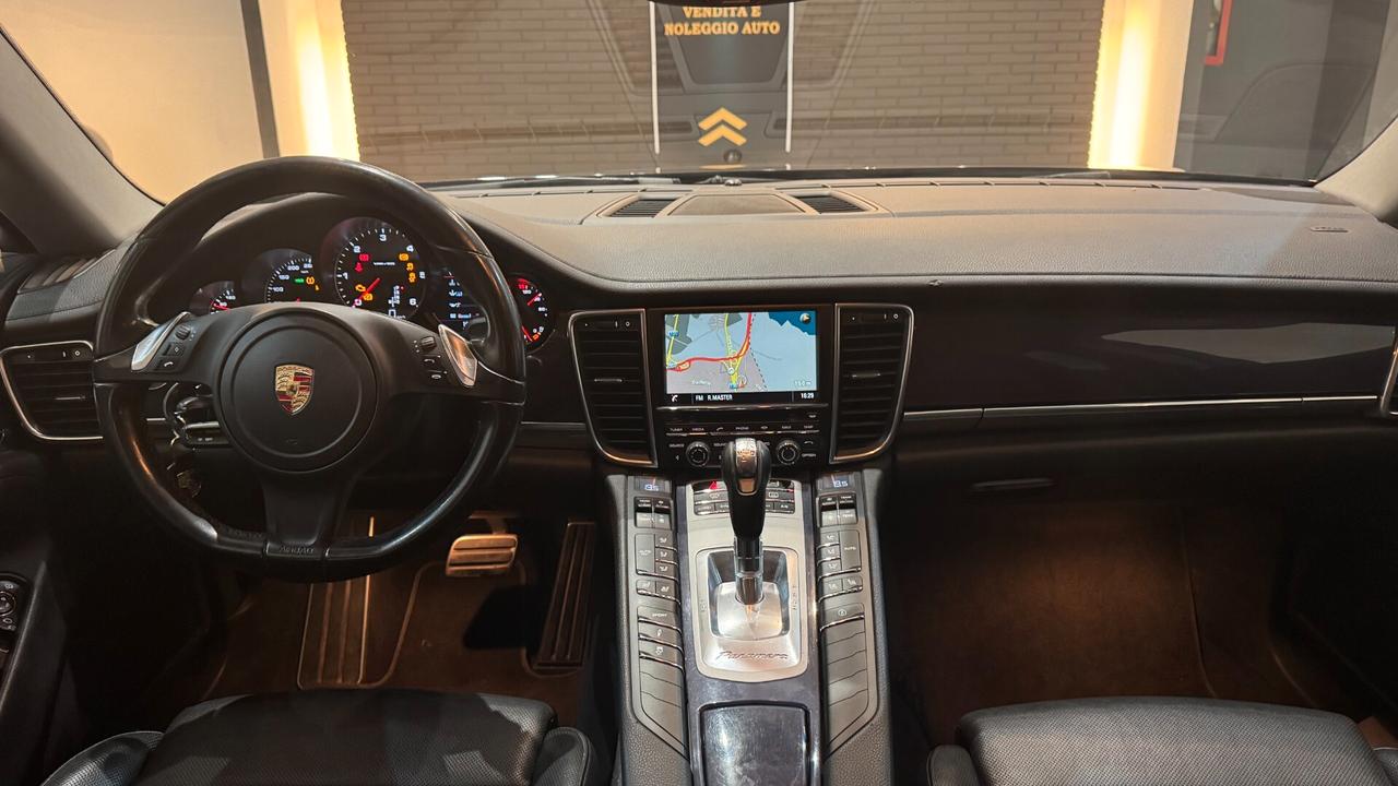 Porsche Panamera 3.0 300CV PLATINUM EDITION - 2015