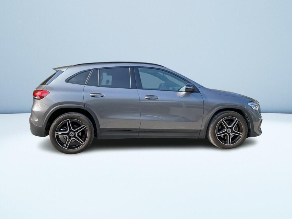 Mercedes GLA 200 200 D Premium 4Matic 8G-DCT