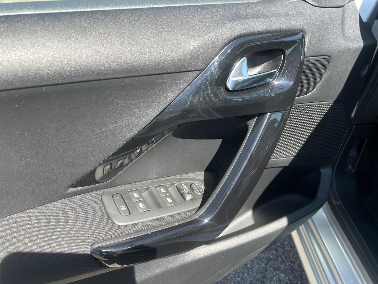Peugeot 208 5 PORTE