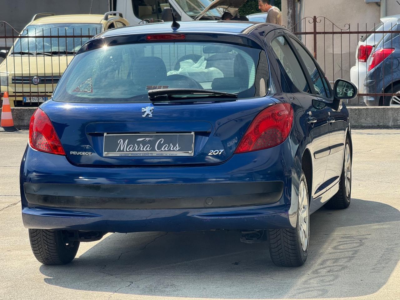 Peugeot 207 1.4 8V 75CV 5p. ONE Line