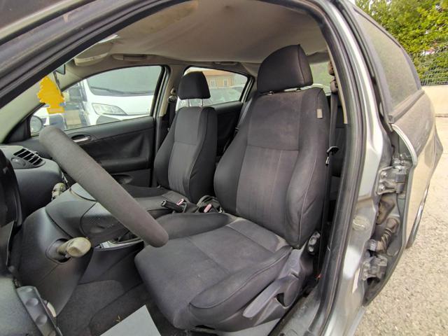 ALFA ROMEO 147 1.9jtm 120cv CLIMA STEREO FENDINEBBIA