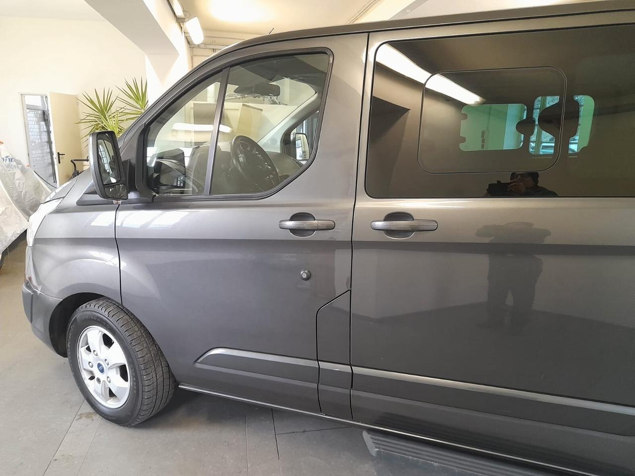 Ford Tourneo Custom 9 POSTI 310 2.0 TDCi 170CV PC Titanium