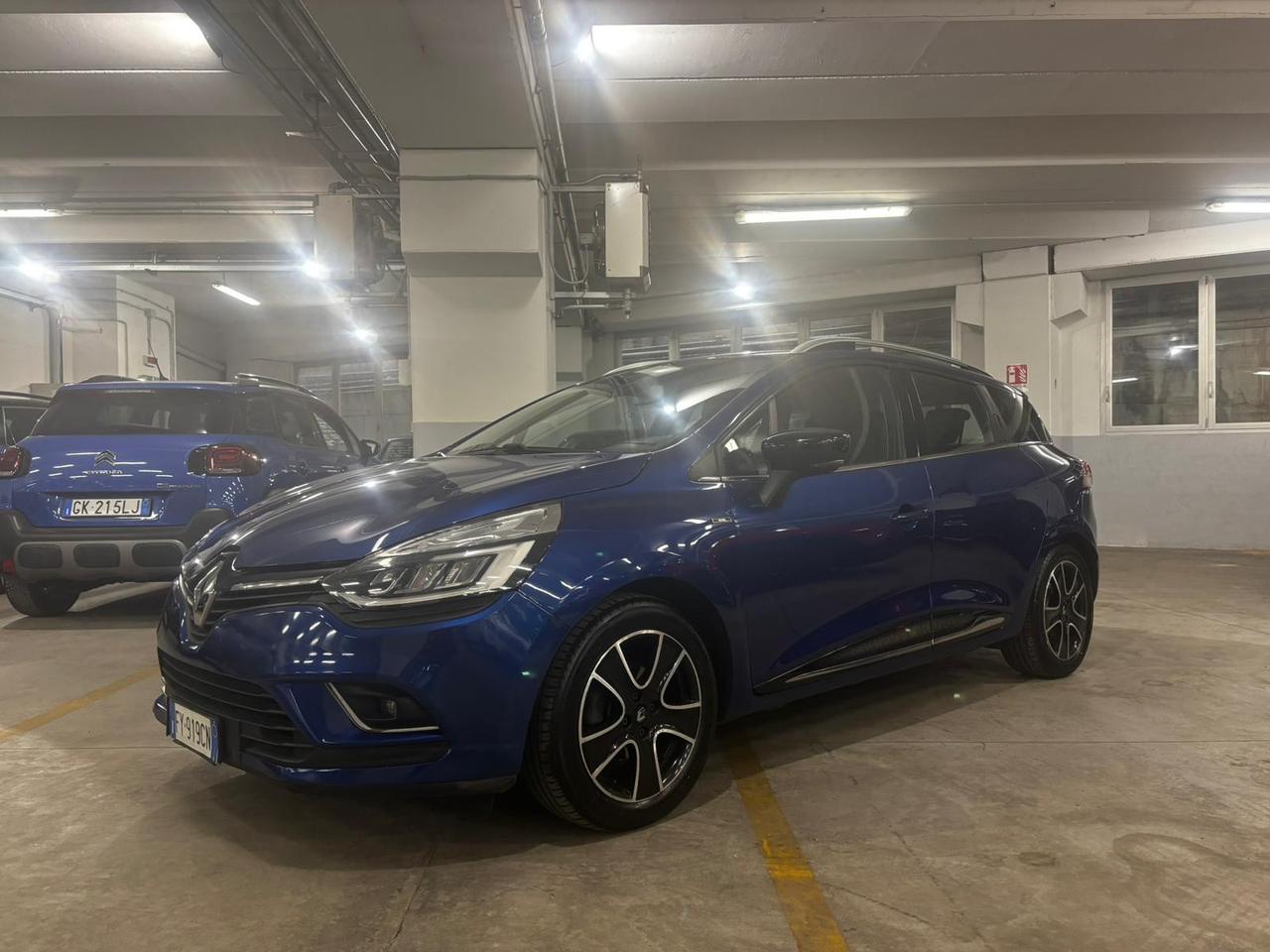 RENAULT Clio Sporter 1.5 dci Moschino Zen 75cv