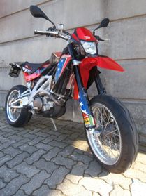 Aprilia SXV 450 (2007 - 14) passaggio incluso.