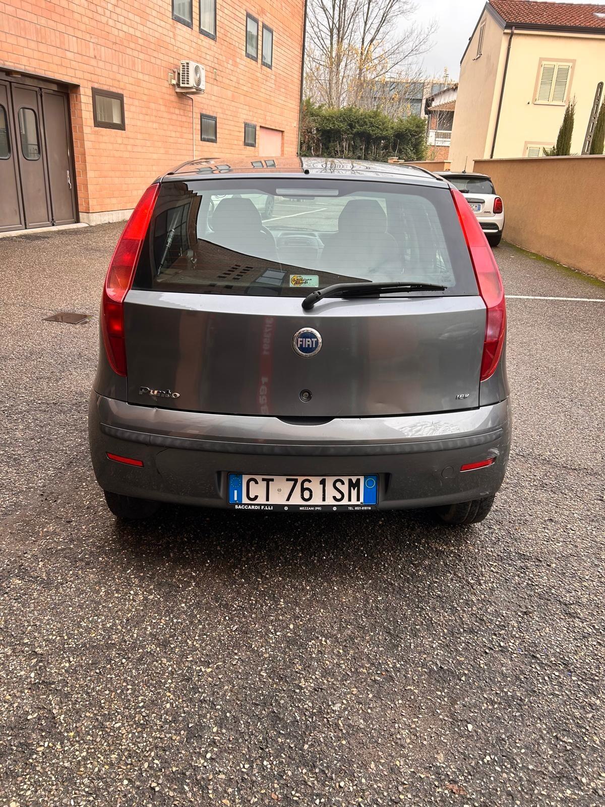 Fiat Punto 1.4 16V 5 porte Dynamic