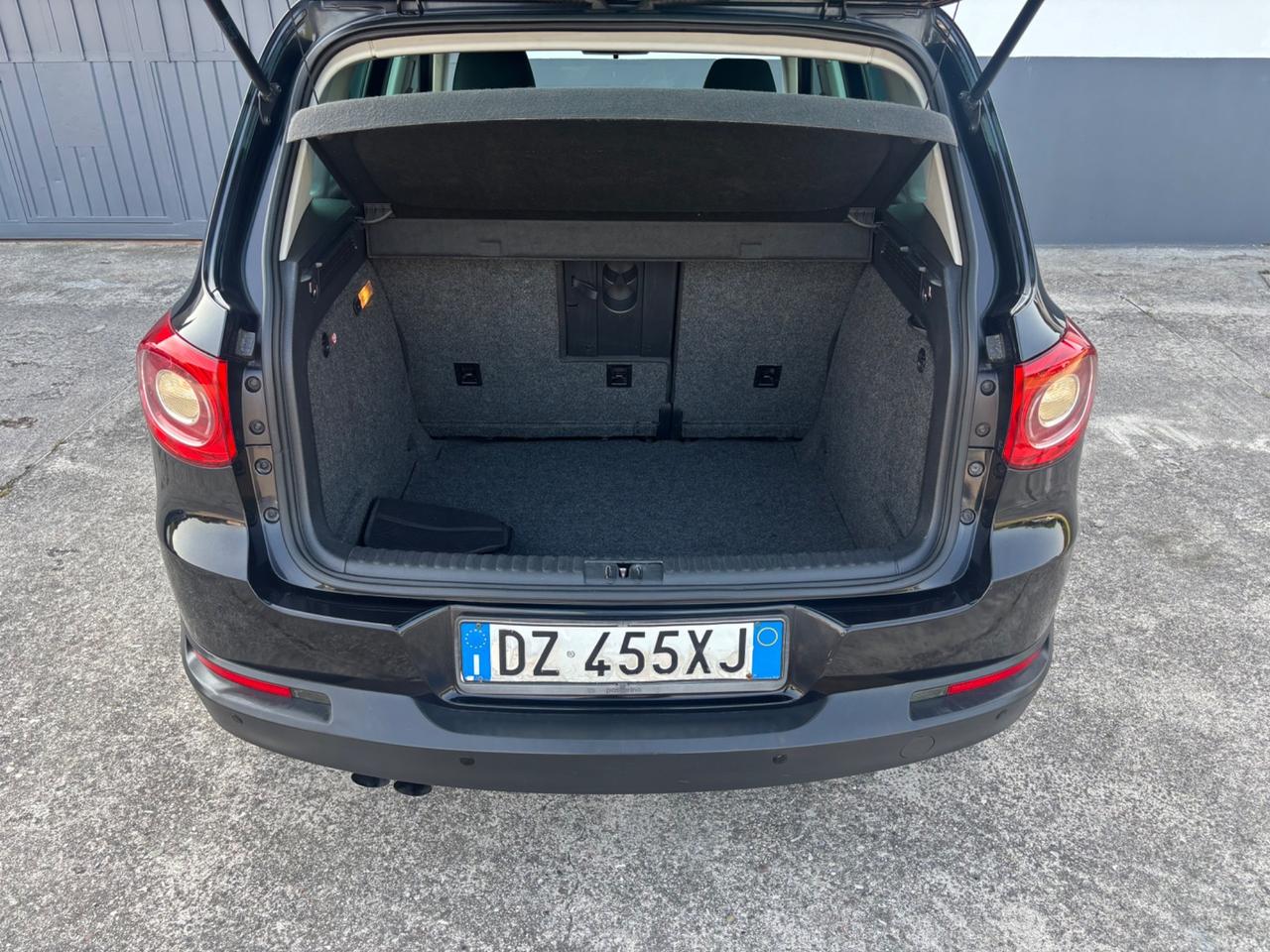 Volkswagen Tiguan 2.0 TDI. Garanzia 12 mesi