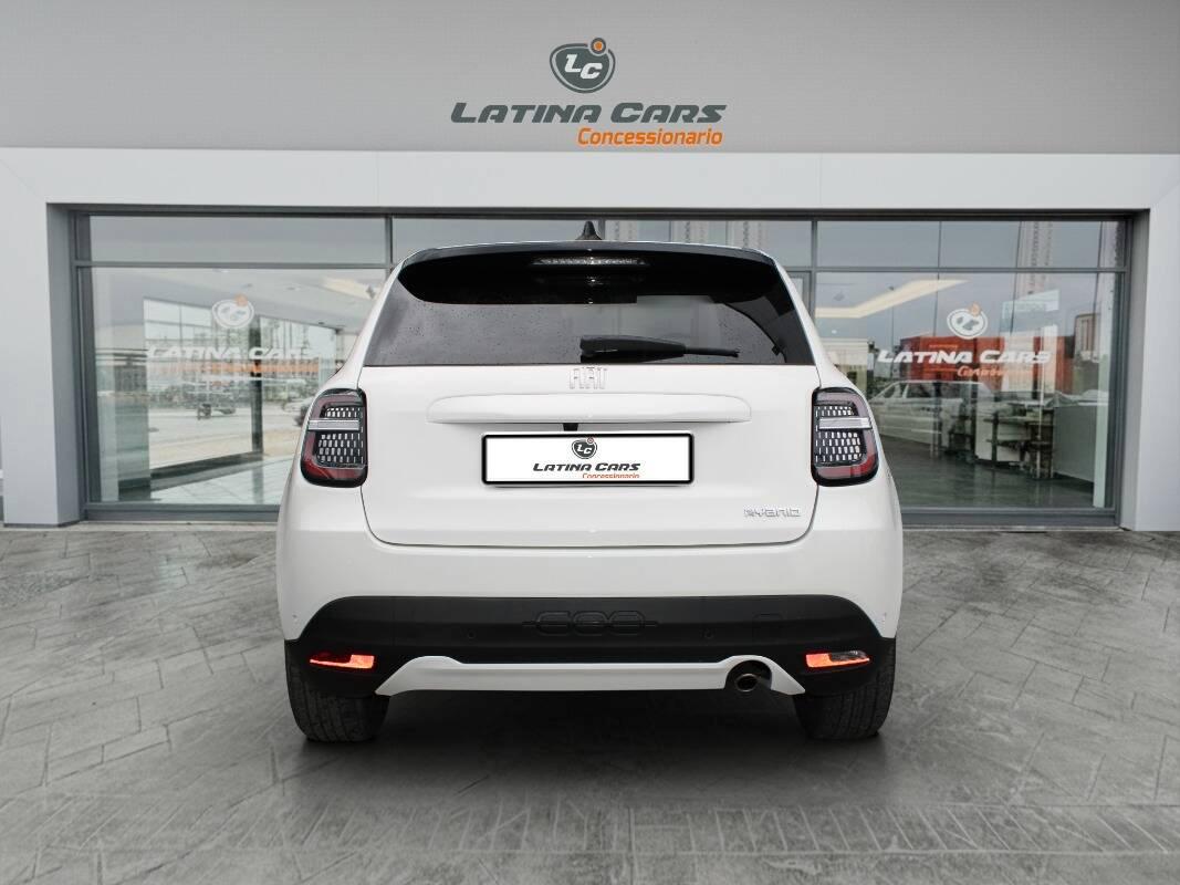 Fiat 600 1.2 hybrid La Prima 110cv auto Con NAVIGATORE