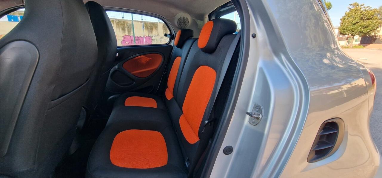 Smart ForFour 1.0 70CV Passion FINANZIAMENTI ANCHE SENZA BUSTA PAGA