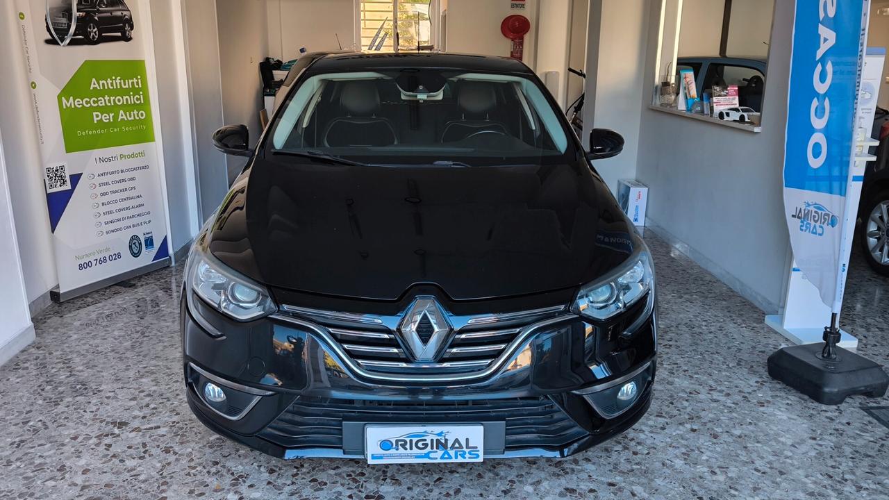 Renault Megane Mégane dCi 8V 110 CV EDC Energy Bose