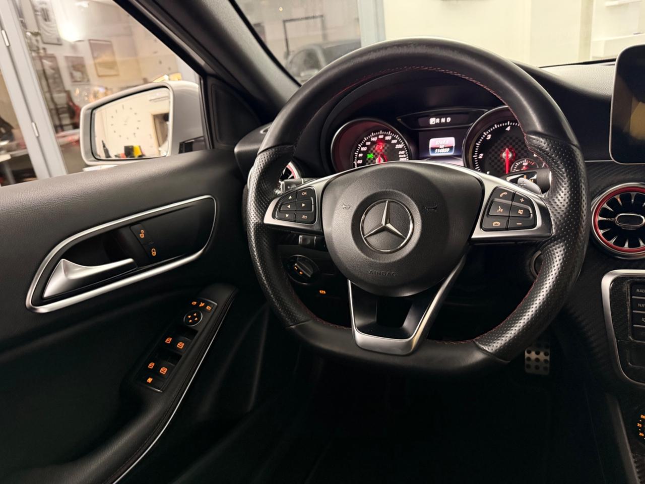 Mercedes-benz A 200 d Automatic Premium