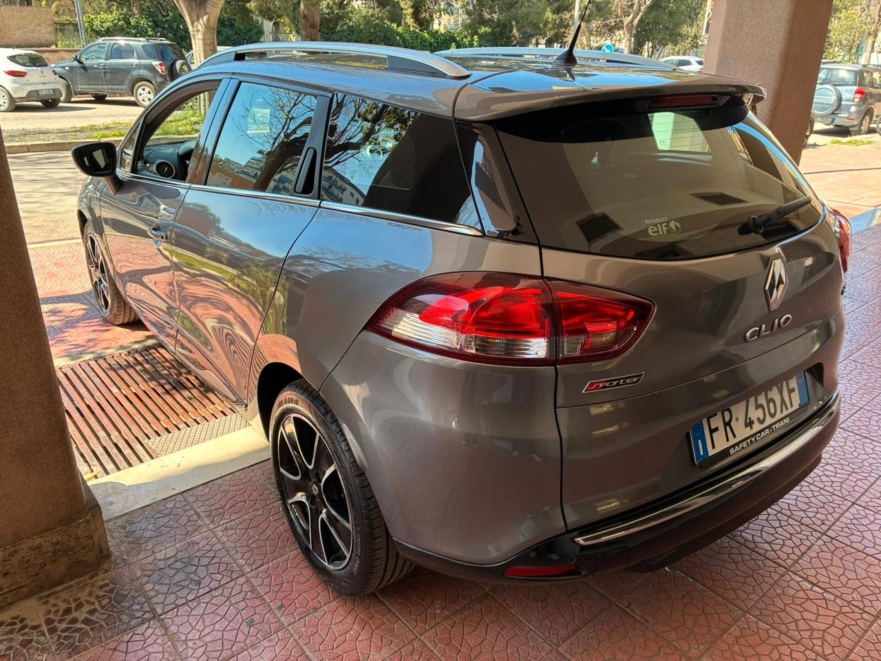 RenaultClio Sporter1.5dCi75CV navi retro-16