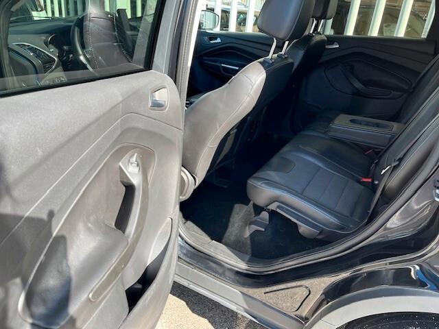 FORD KUGA TITANIUM CAMBIO AUTOMATICO