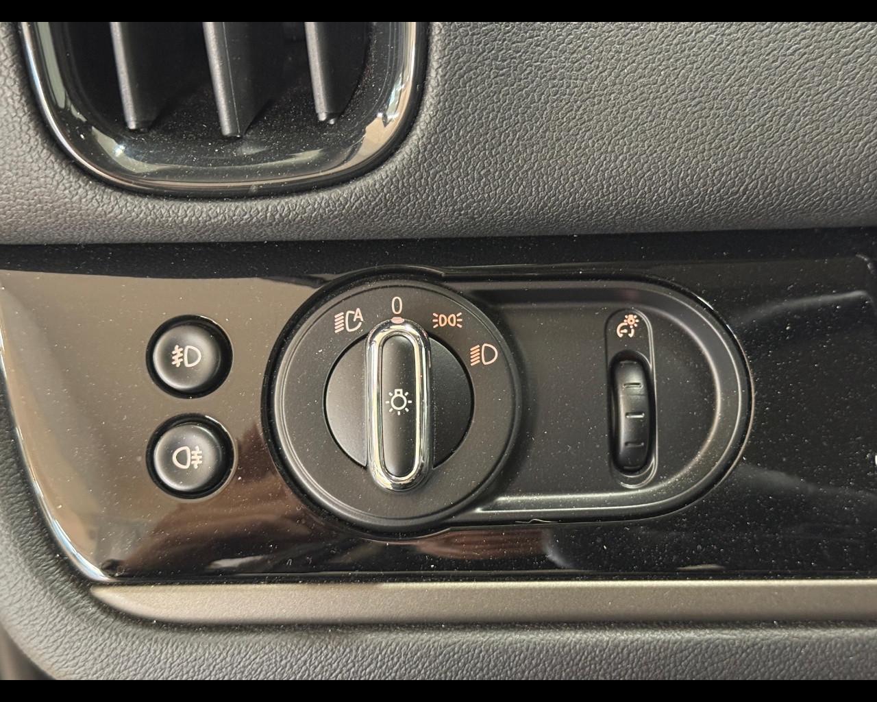 MINI Mini Countrym.(F60) - Mini 2.0 Cooper SD Business Countryman ALL4