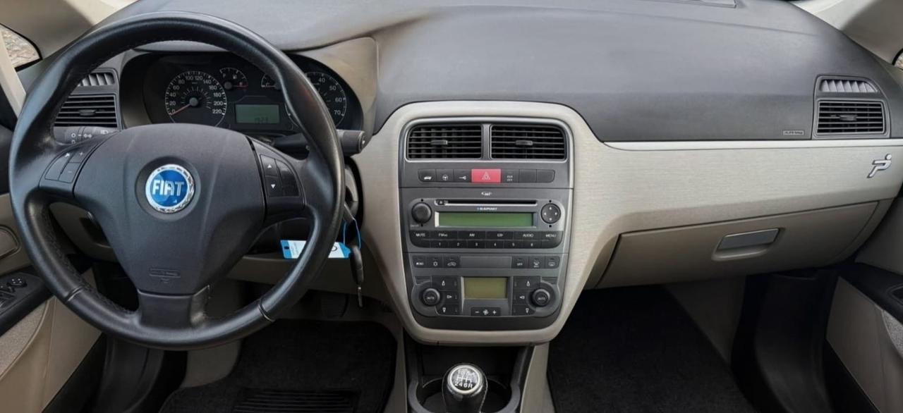 Fiat Grande Punto 1.4 Starjet 16V 5 porte Emotion