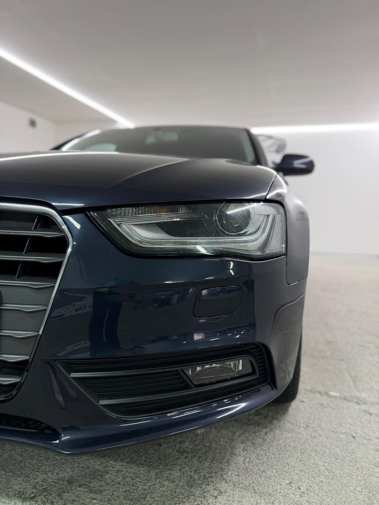 Audi A4 CAMBIO AUTOMATICO (anno 2017)