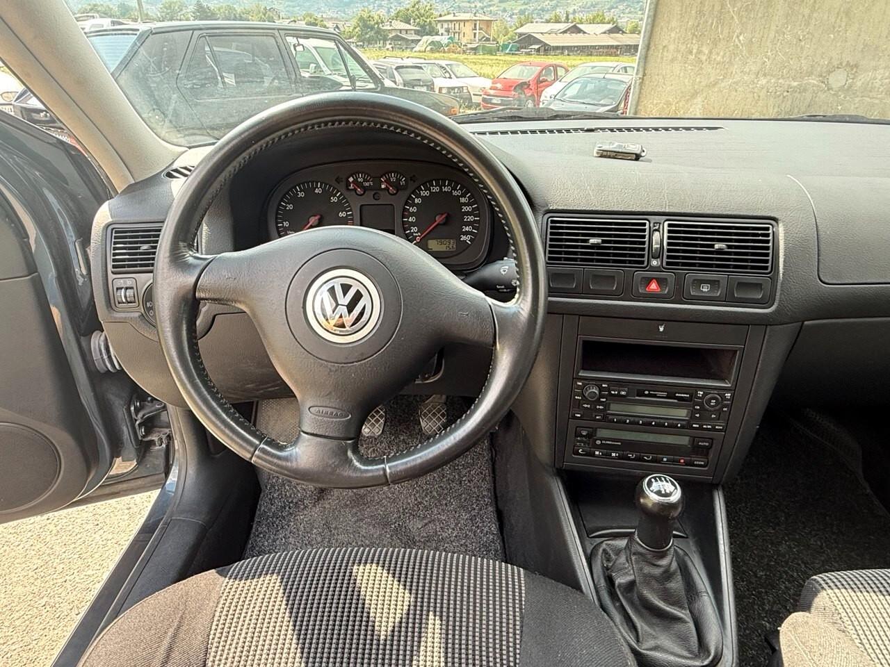 Volkswagen Golf 1.6 16V cat 3 porte Highline