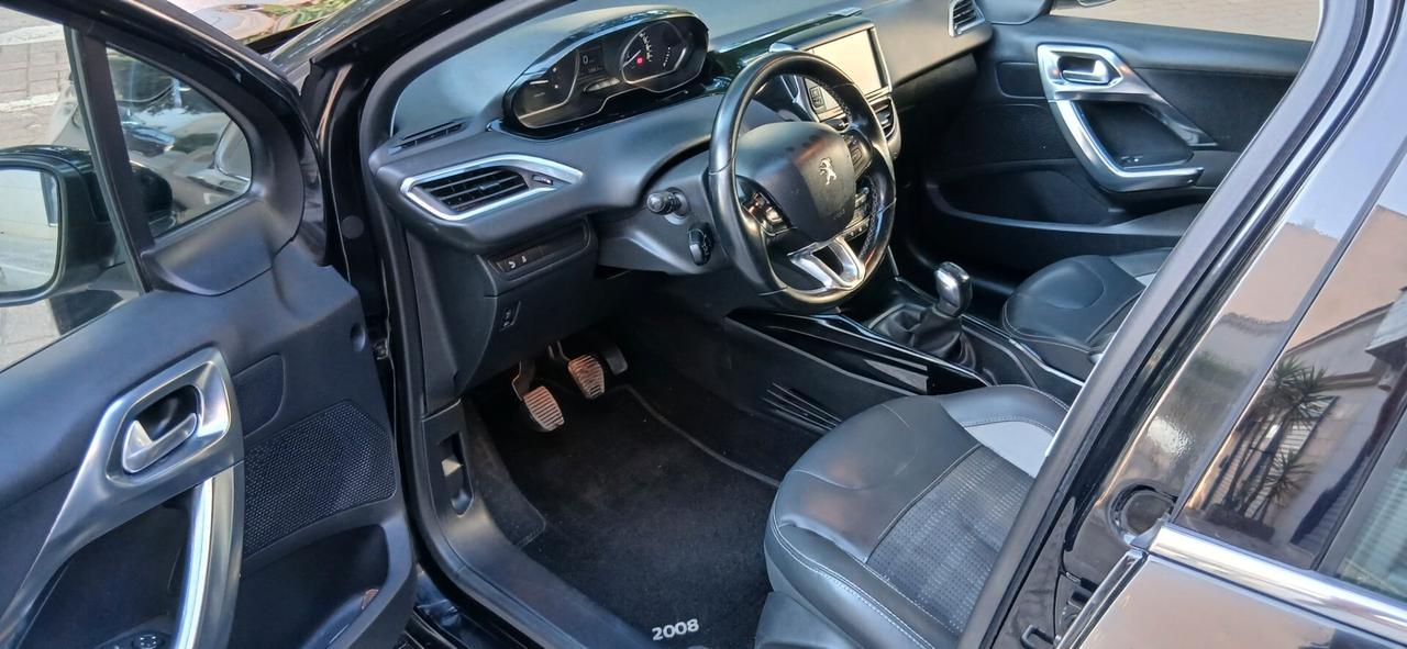 PEUGEOT 2008 BLUE HDi 100 GT LINE