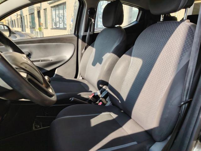 LANCIA Ypsilon 1.2 69 CV 5 porte Silver NEOPATENTATI-FINANZIABILE