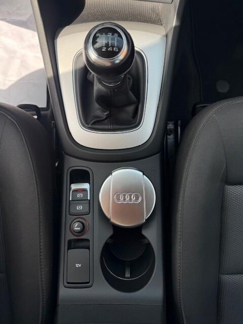 Audi Q3 2.0 TDI 120CV Design - 2016