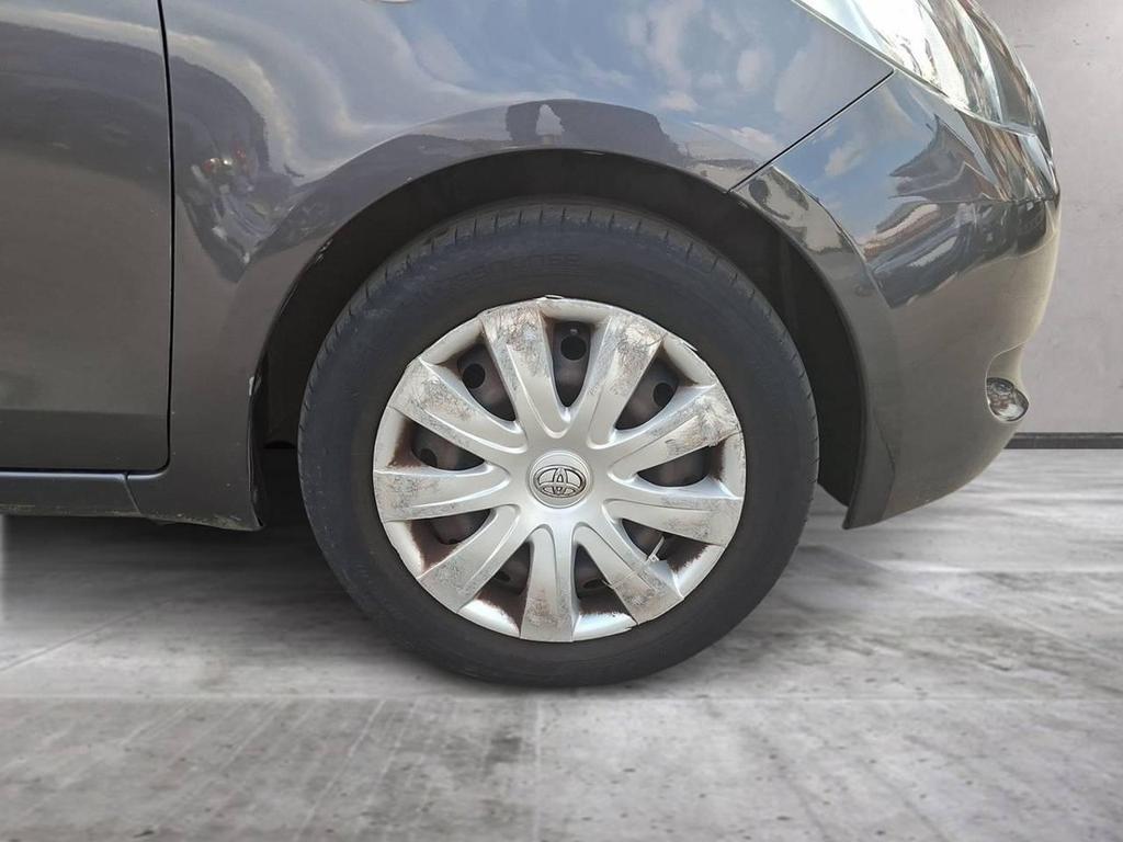 Toyota Yaris 5 Porte 1.3 Sol