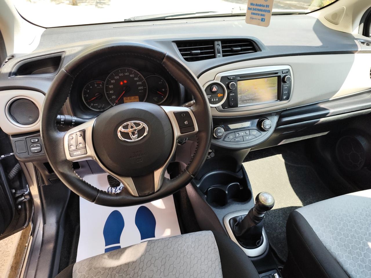 Toyota Yaris 1.4 D-4D 90CV DIESEL NAVI