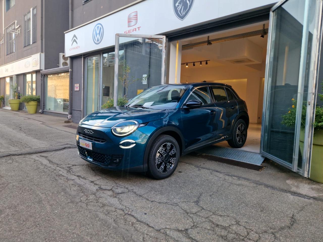 Fiat 600 Hybrid 110 CV DCT MHEV La Prima