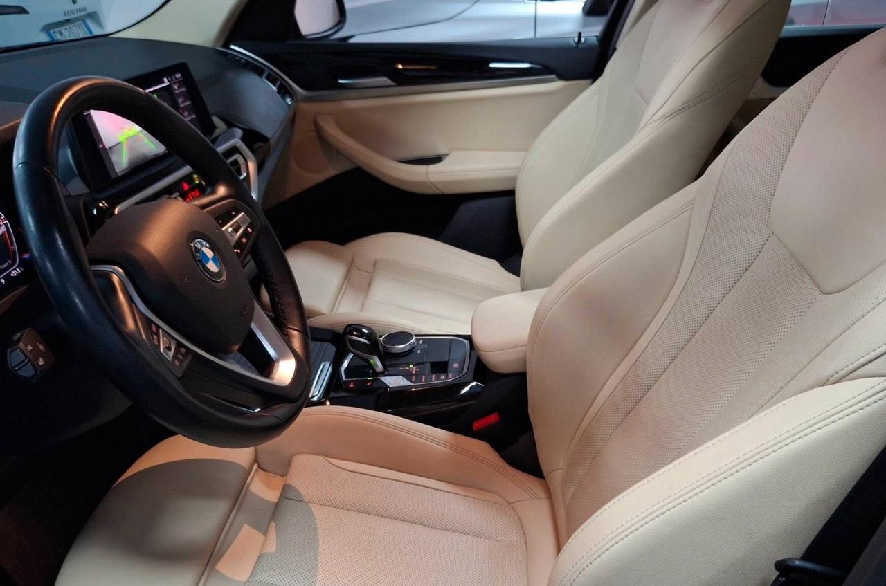 Bmw X3 xDrive20d 48V 4x4 con tetto panoramico