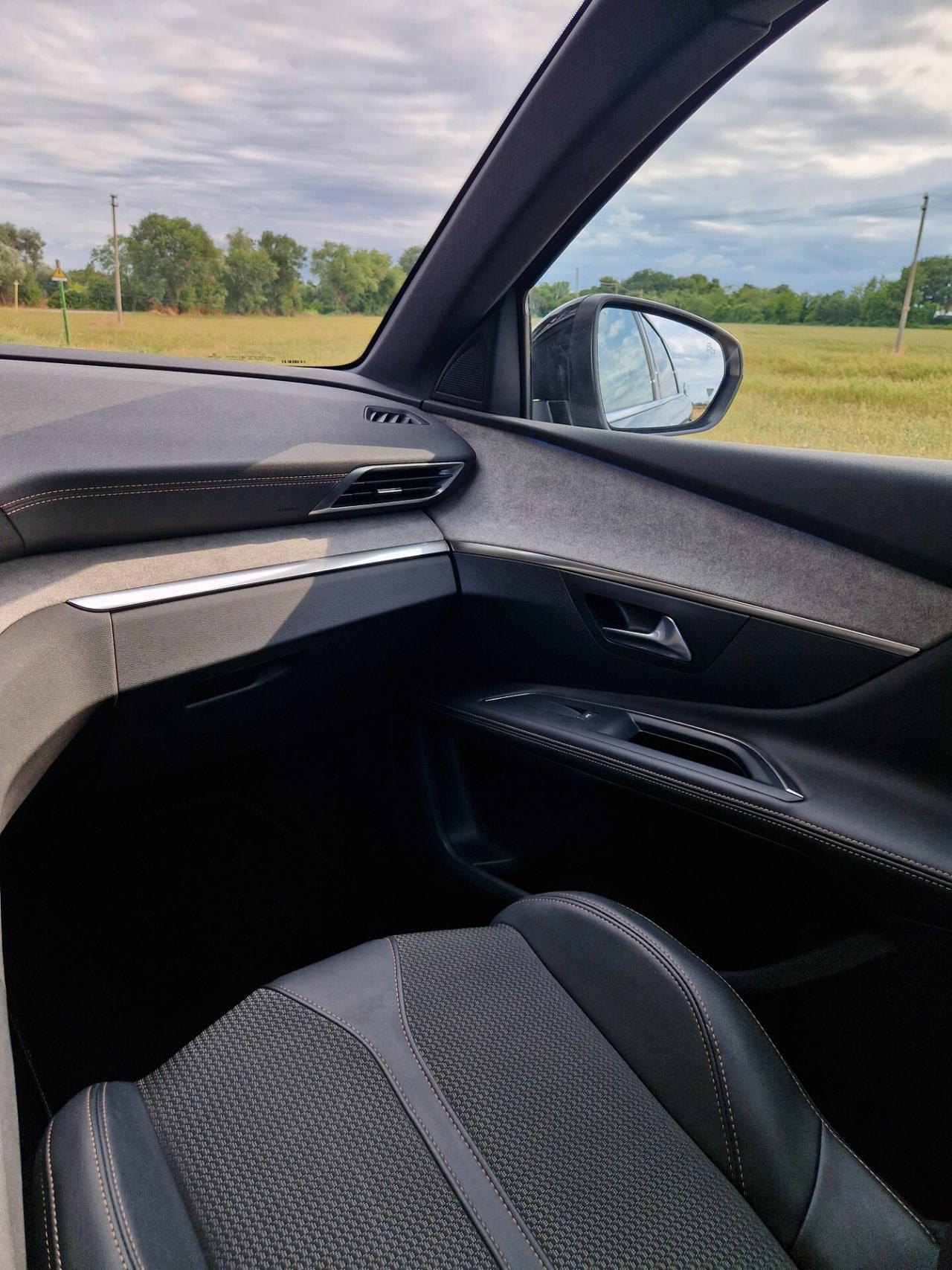 Peugeot 5008 BlueHDi 130 S&S EAT8 GT
