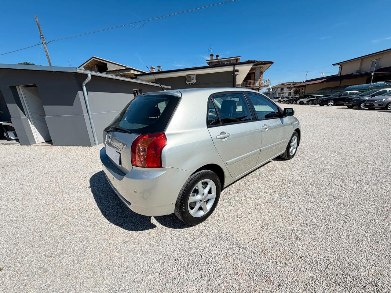 Toyota Corolla 1.4 D-4D 90 cv 5 p automatica 284.610 km