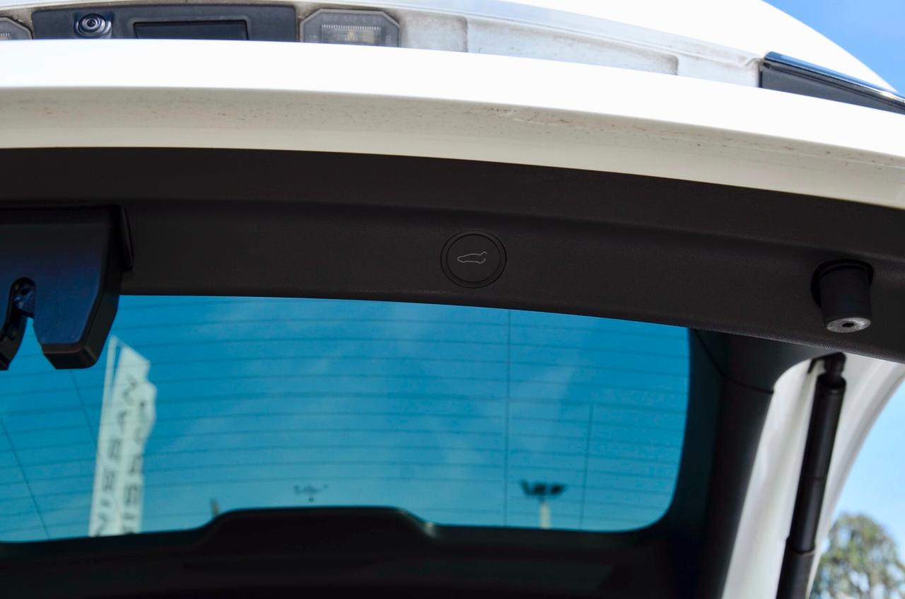 TESLA MODEL Y LONG RANGE DUAL MOTOR AWD, UNICOPROPRIETARIO, AUTOPILOT AVANZATO, PERMUTE