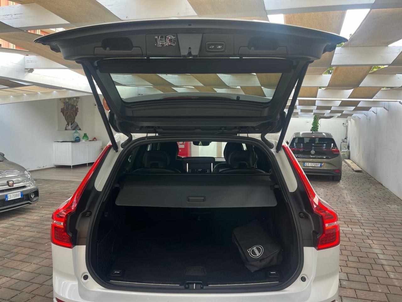 Volvo XC 60 XC60 B4 (d) Geartronic R-design