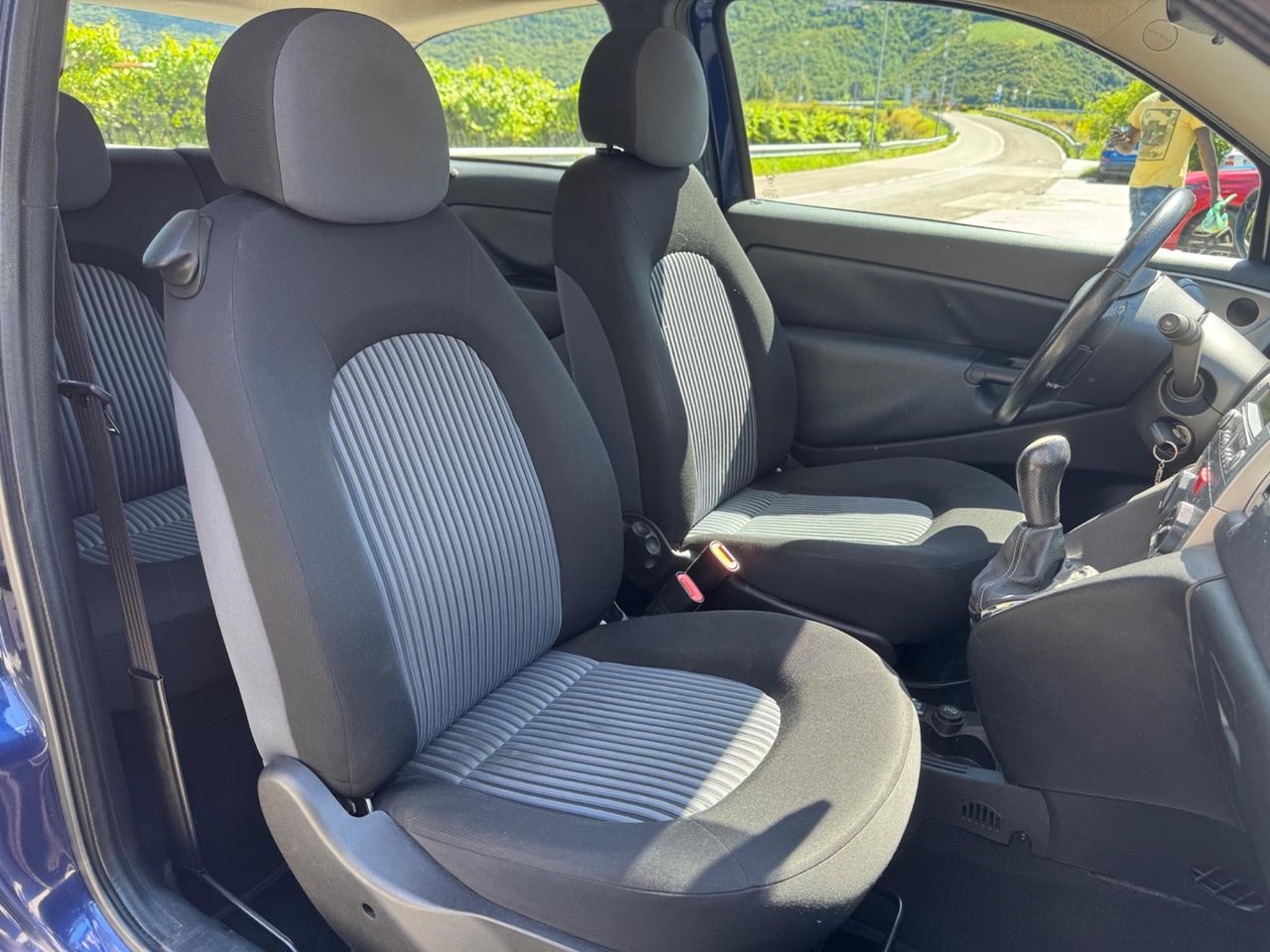 Lancia Ypsilon 1.3 MJT 75 CV PER COMMERCIANTI