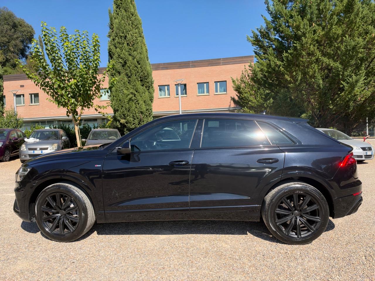 Audi Q8 50 TDI 286 CV quattro tiptronic Sport
