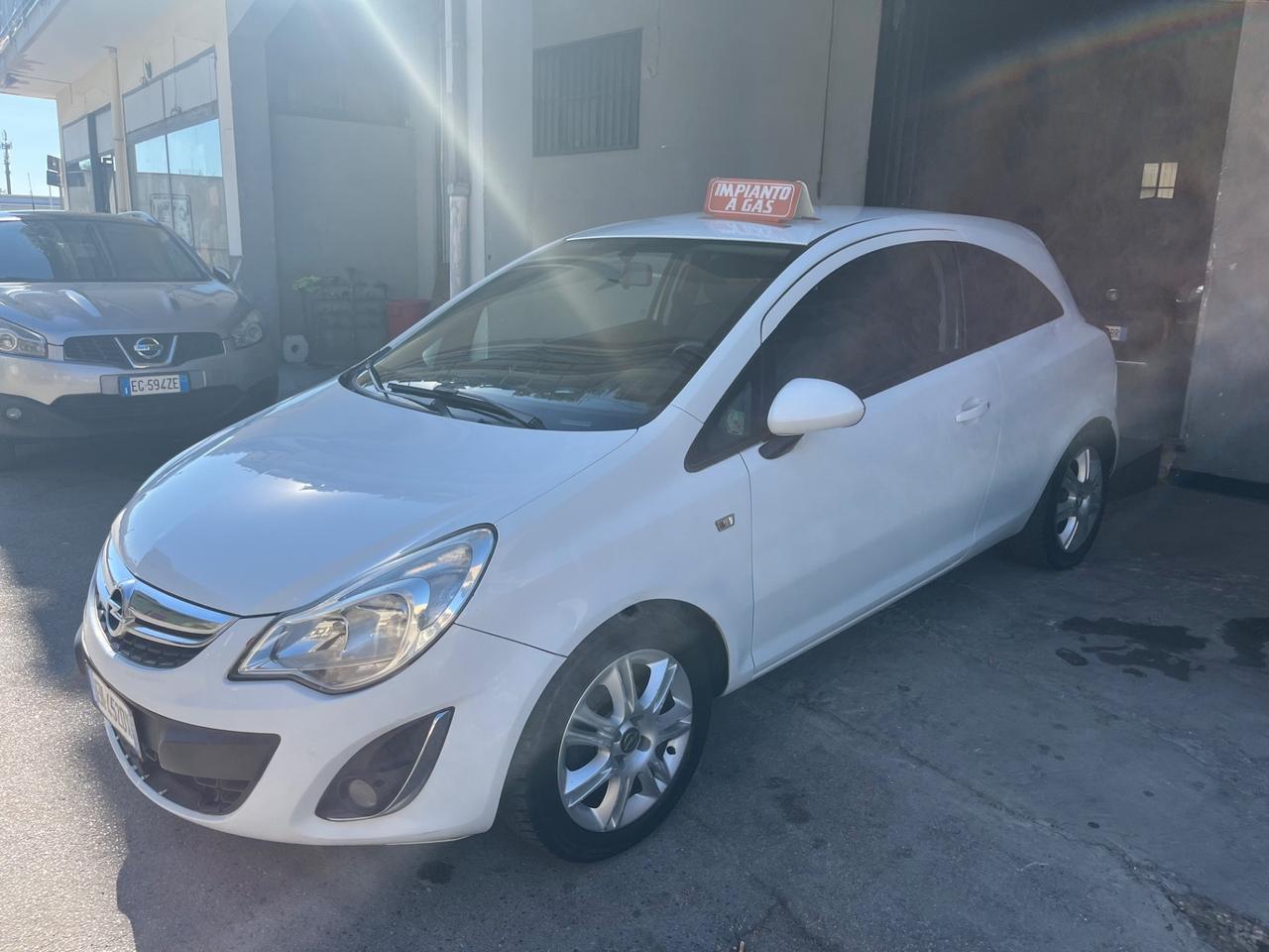 Opel Corsa 1.2 GPL-TECH Elective 2011