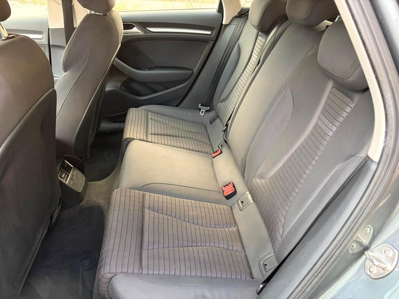 Audi A3 1.6 TDI clean diesel Ambition