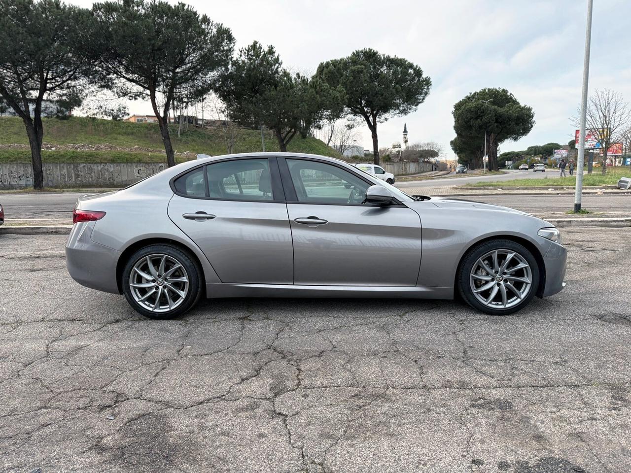 Alfa Romeo Giulia 2.2 Turbodiesel 160cv AT8 Super - 2020 - garanzia rate permute