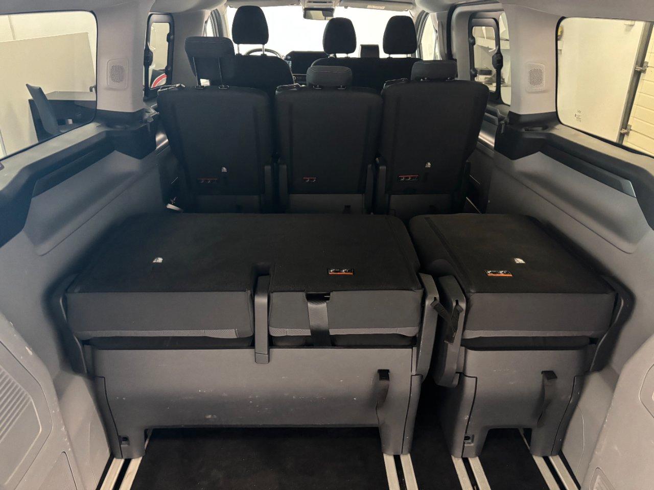 Ford Tourneo Custom 9 Posti Passo Lungo L2 Titanium 2.0 Diesel