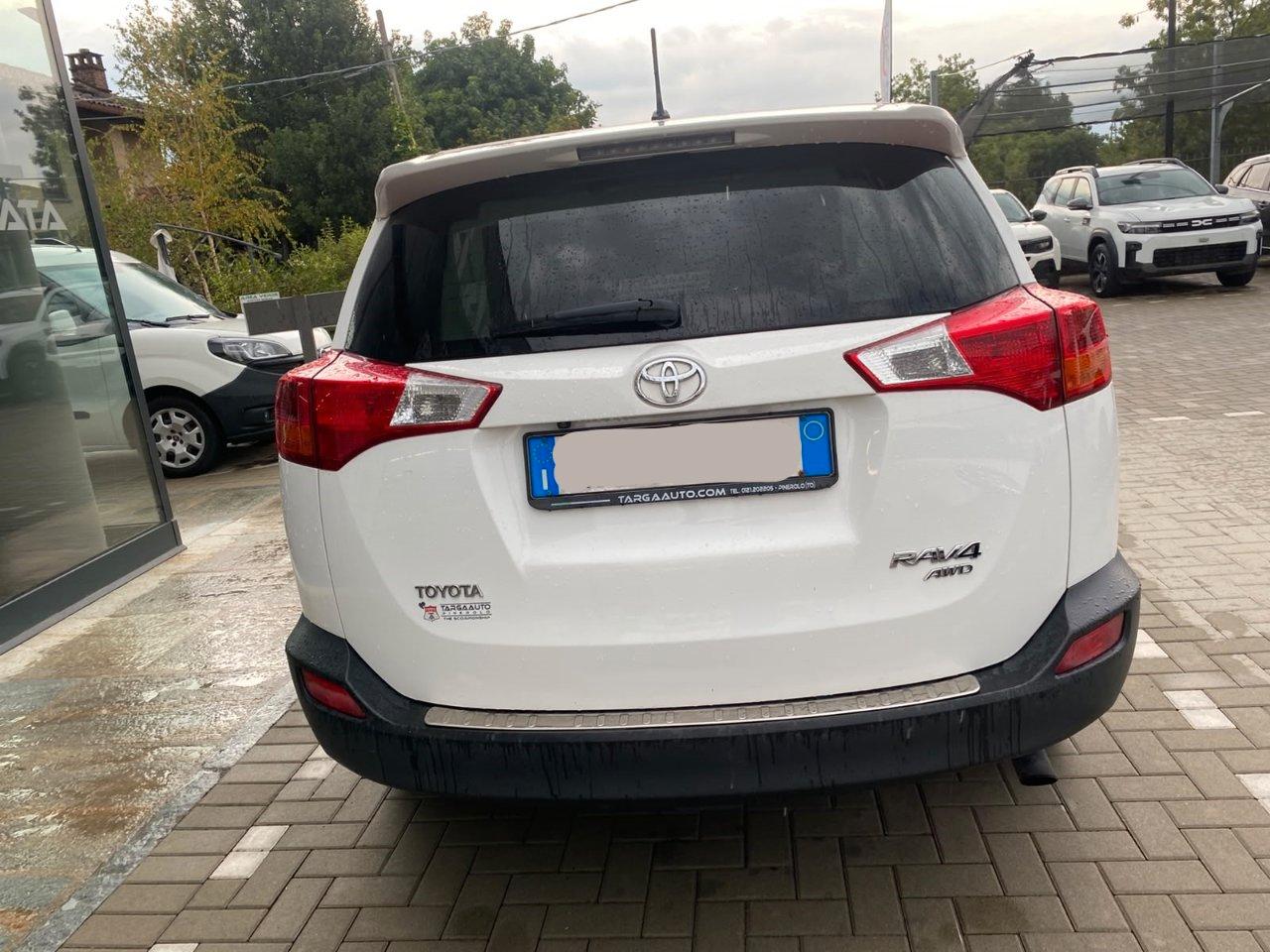 Toyota RAV4 5 Porte Rav4 2.0 d-4d Lounge 4wd 124cv mt