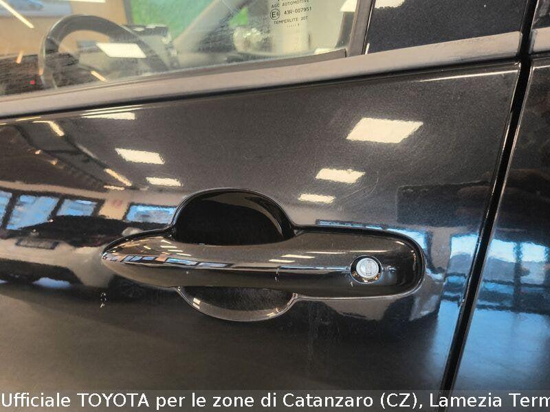 Toyota Yaris 1.5 Hybrid 5 porte Trend