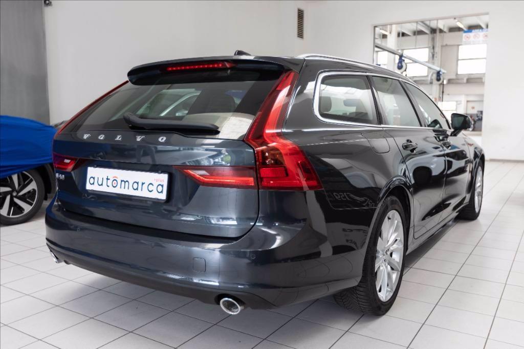 VOLVO V90 2.0 d4 Momentum geartronic my19 del 2019