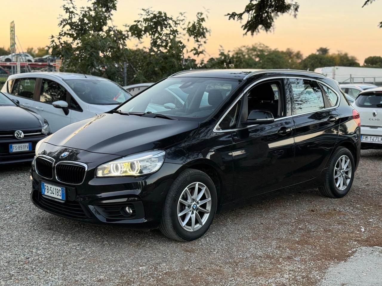 Bmw 2er Active Tourer 218d Advantage