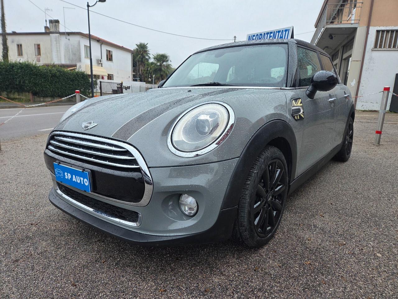 Mini Cooper 5 porte NEOPATENTATI - 2014
