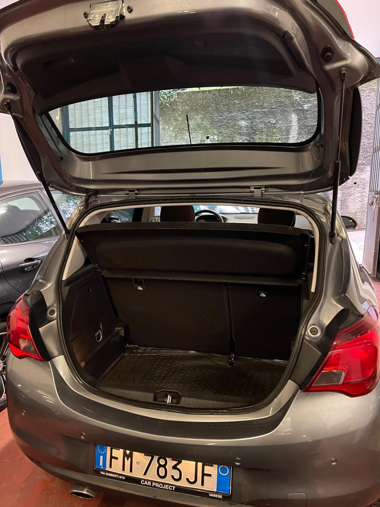 Opel Corsa 1.2 5 porte