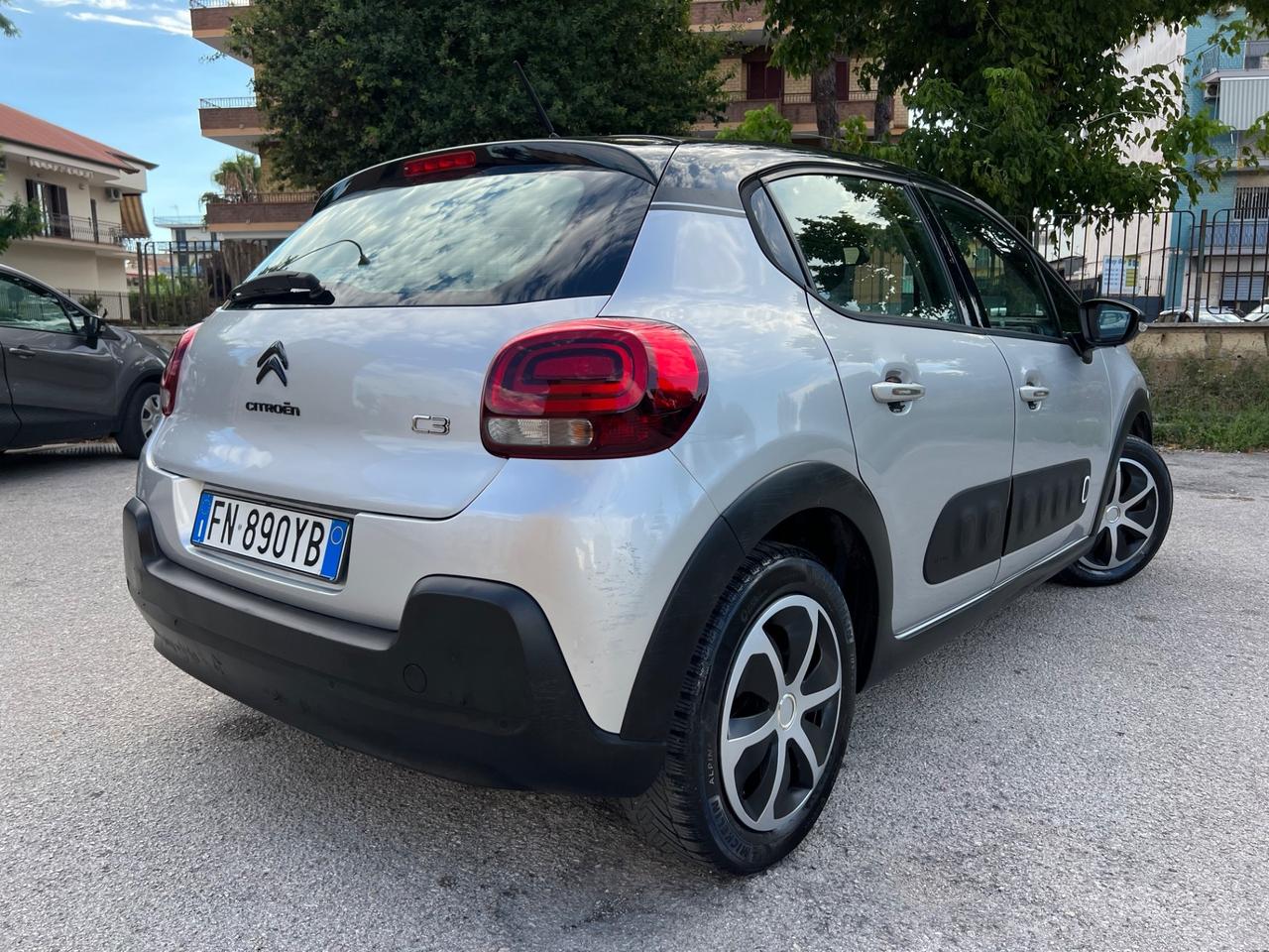 Citroen C3 PureTech 82 GPL Shine